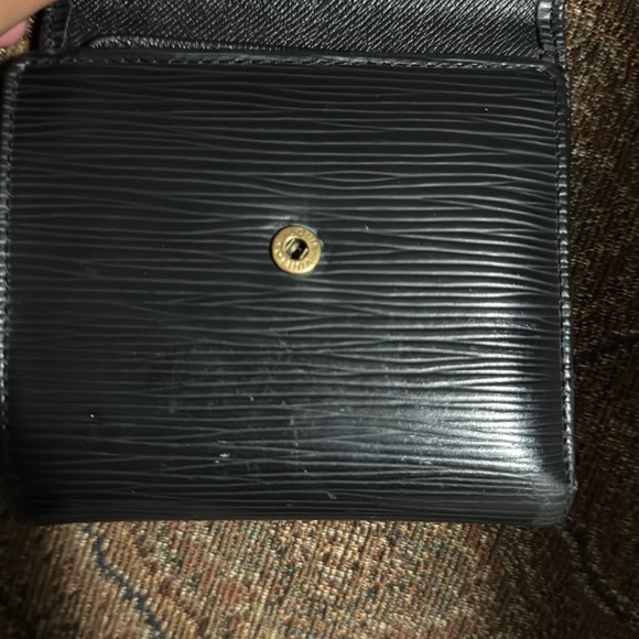 Men’s louis vuttion black epi wallet like new condition. - Picture 8 of 12